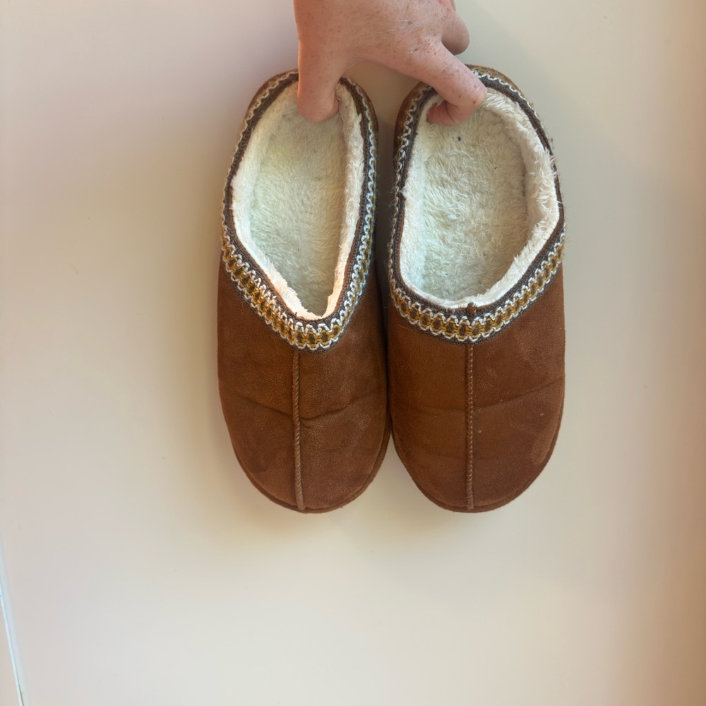 Cozy Fall Winter Brown Slippers with Fleece Lining